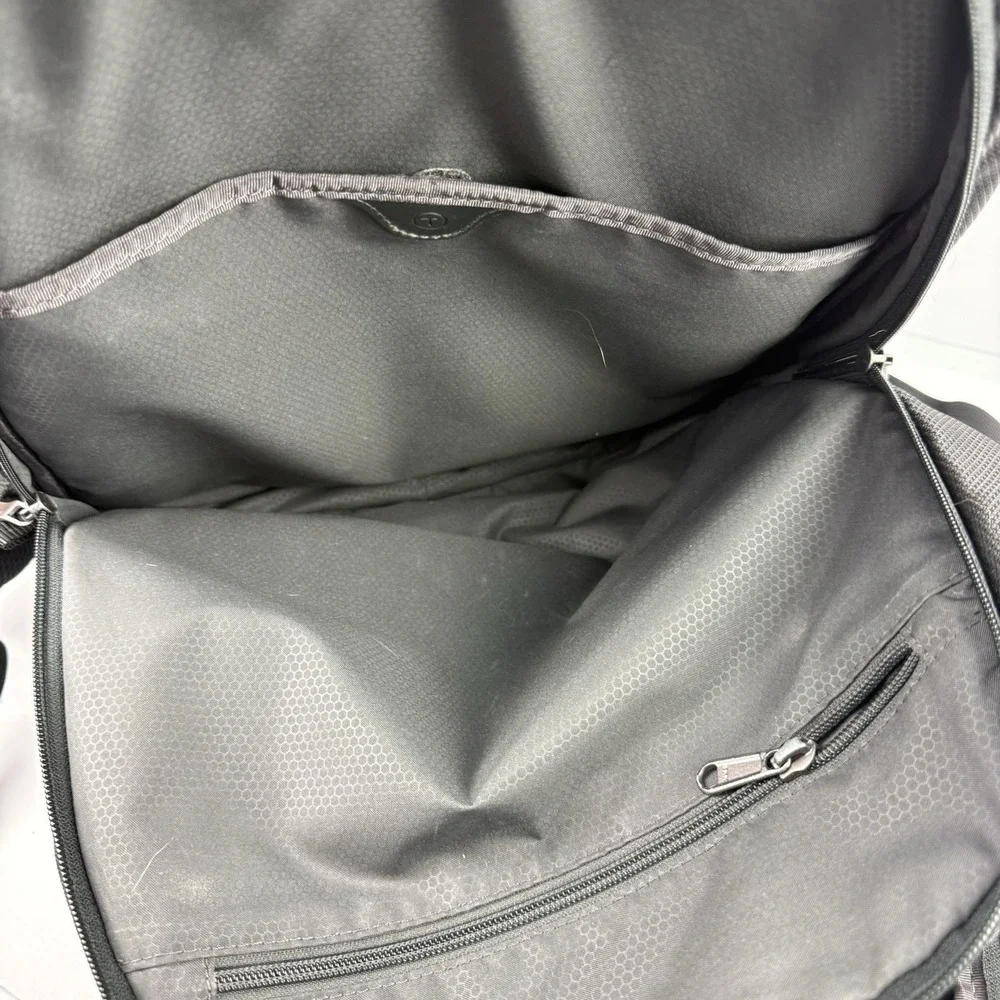 Tumi Tech Backpack Black Ballistic Nylon Rucksack Travel Laptop Carry On Durable